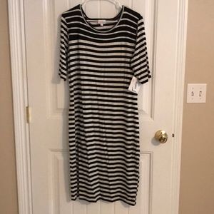 XL Julia from Lularoe! Very comfy!! New with tags!